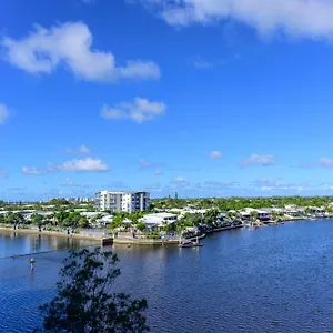 Broadwater On The Peninsula , Kawana Waters Australia